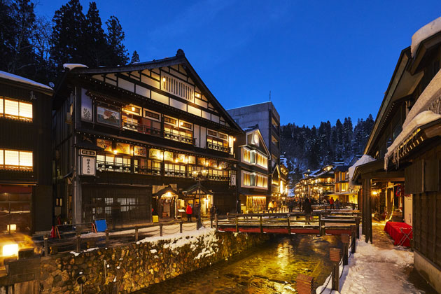 銀山温泉（夜）